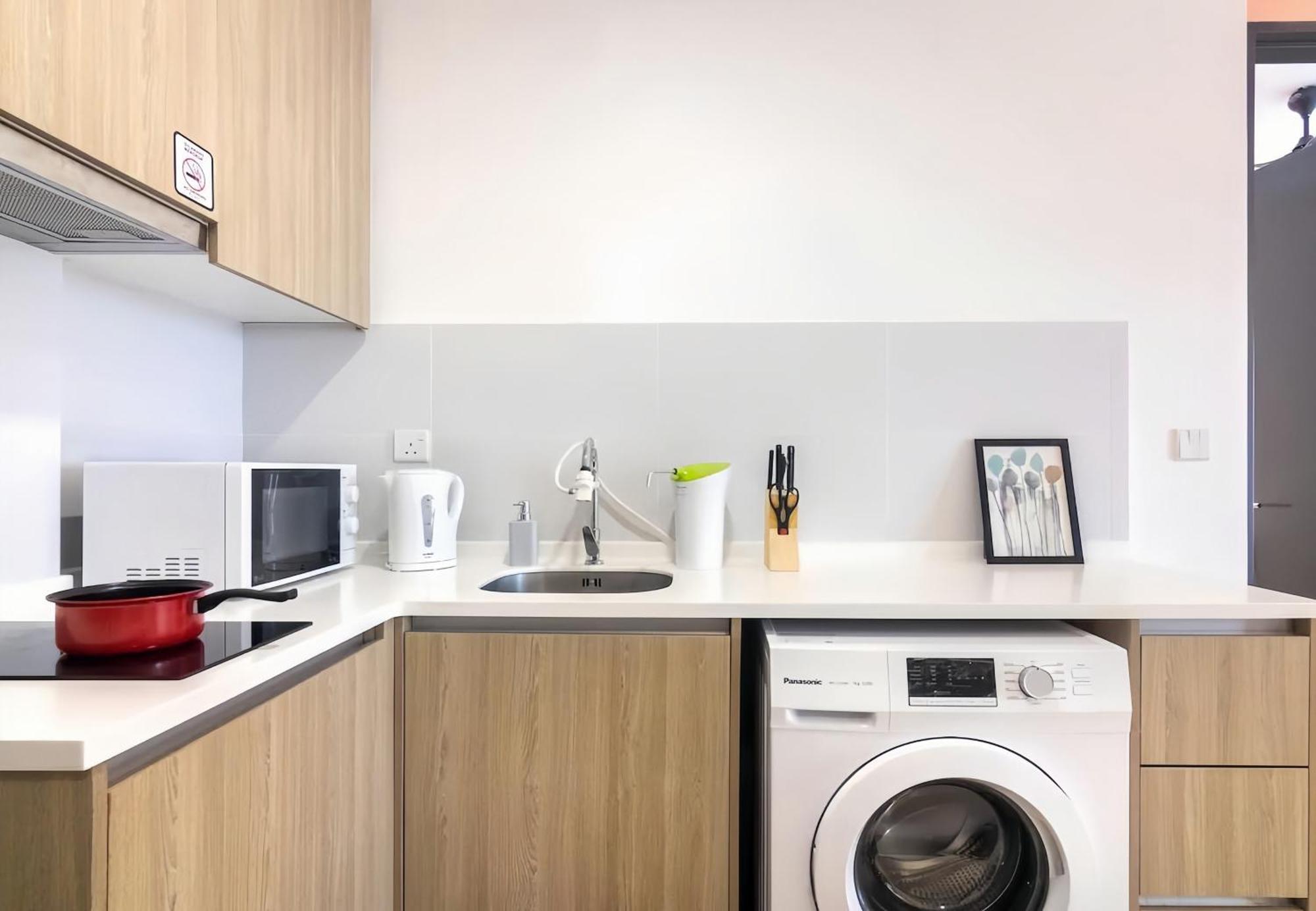Tropicana 218 Macalister Penang Apartment Джордж Таун Екстериор снимка
