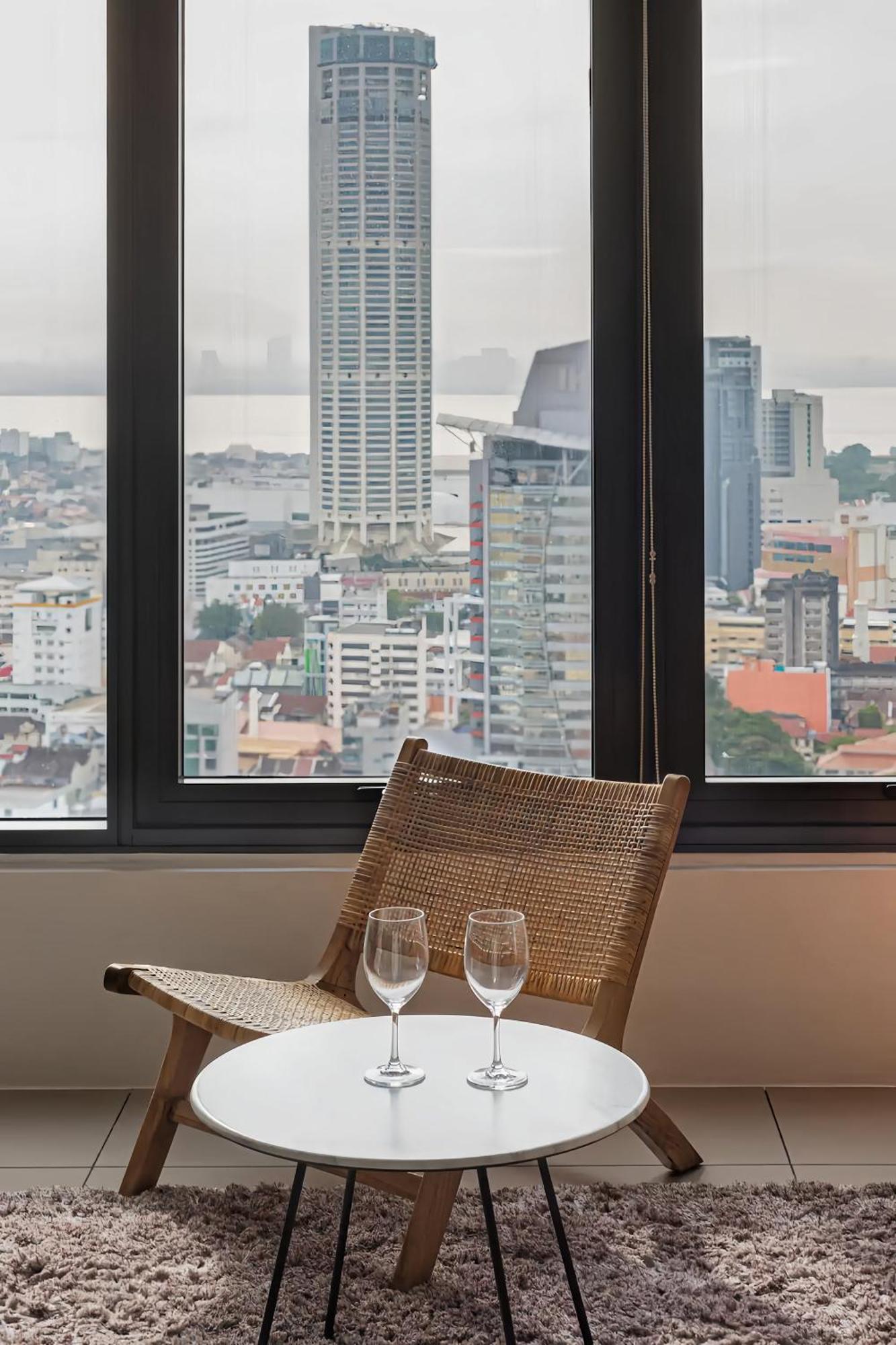 Tropicana 218 Macalister Penang Apartment Джордж Таун Екстериор снимка