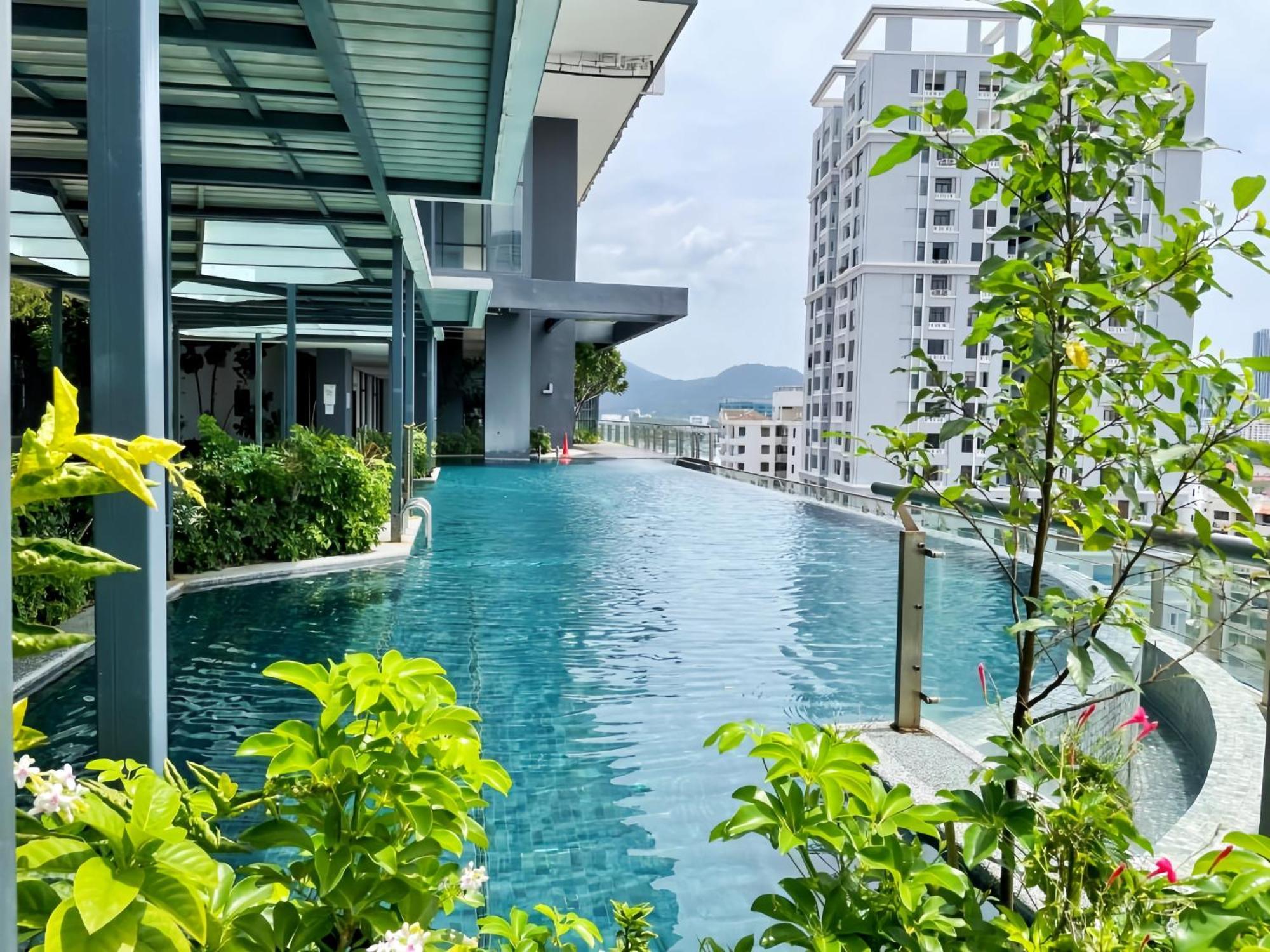 Tropicana 218 Macalister Penang Apartment Джордж Таун Екстериор снимка